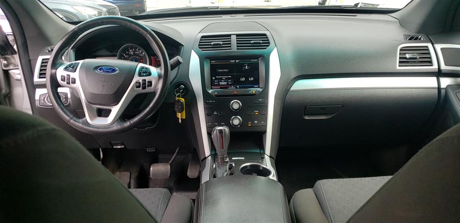 2014 Ford Explorer FWD 4dr XLT, available for sale in Little Ferry, New Jersey | Victoria Preowned Autos Inc. Little Ferry, New Jersey 2014 Ford Explorer FWD 4dr XLT, available for sale in Little Ferry, New Jersey | Victoria Preowned Autos Inc. Little Ferry, New Jersey