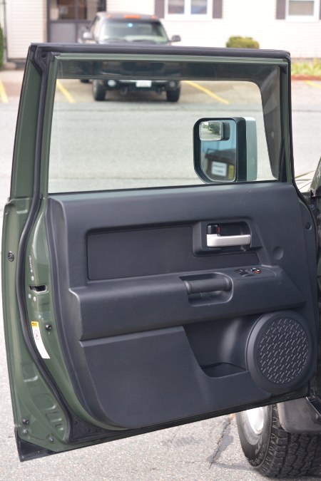 2010 Toyota FJ Cruiser 4WD 4dr Auto, available for sale in Ashland, Massachusetts | New Beginning Auto Service Inc. Ashland, Massachusetts 2010 Toyota FJ Cruiser 4WD 4dr Auto, available for sale in Ashland, Massachusetts | New Beginning Auto Service Inc. Ashland, Massachusetts