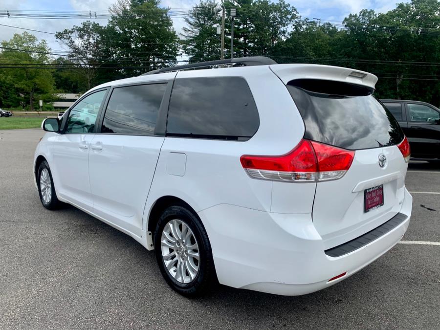2014 Toyota Sienna 5dr 8-Pass Van V6 XLE FWD, available for sale in South Windsor, Connecticut | Mike And Tony Auto Sales, Inc. South Windsor, Connecticut 2014 Toyota Sienna 5dr 8-Pass Van V6 XLE FWD, available for sale in South Windsor, Connecticut | Mike And Tony Auto Sales, Inc. South Windsor, Connecticut