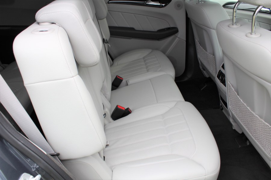 2016 Mercedes-Benz GL 4MATIC 4dr GL450, available for sale in Great Neck, New York | Great Neck Car Buyers & Sellers. Great Neck, New York 2016 Mercedes-Benz GL 4MATIC 4dr GL450, available for sale in Great Neck, New York | Great Neck Car Buyers & Sellers. Great Neck, New York