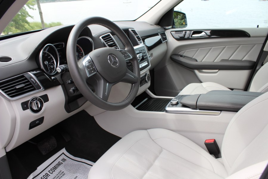 2016 Mercedes-Benz GL 4MATIC 4dr GL450, available for sale in Great Neck, New York | Great Neck Car Buyers & Sellers. Great Neck, New York 2016 Mercedes-Benz GL 4MATIC 4dr GL450, available for sale in Great Neck, New York | Great Neck Car Buyers & Sellers. Great Neck, New York