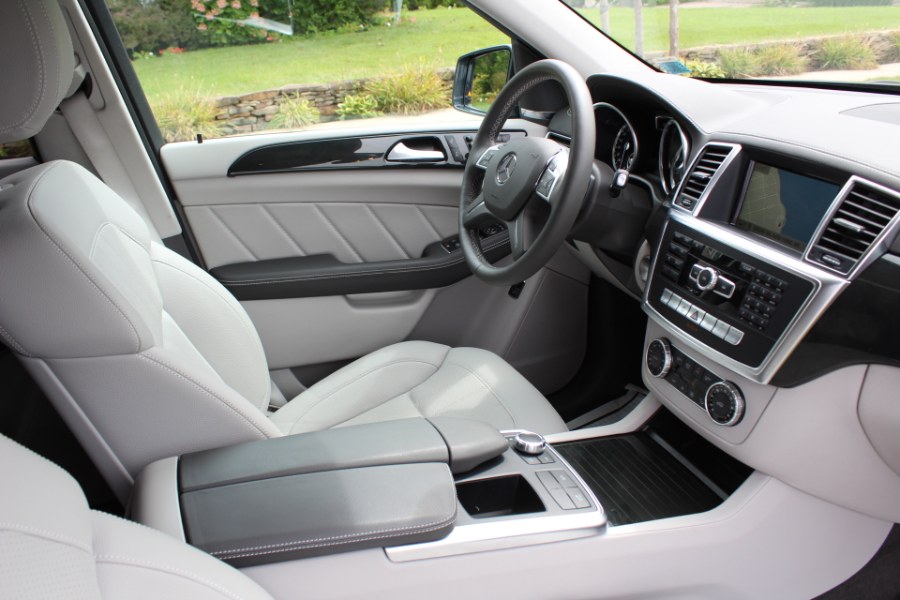 2016 Mercedes-Benz GL 4MATIC 4dr GL450, available for sale in Great Neck, New York | Great Neck Car Buyers & Sellers. Great Neck, New York 2016 Mercedes-Benz GL 4MATIC 4dr GL450, available for sale in Great Neck, New York | Great Neck Car Buyers & Sellers. Great Neck, New York