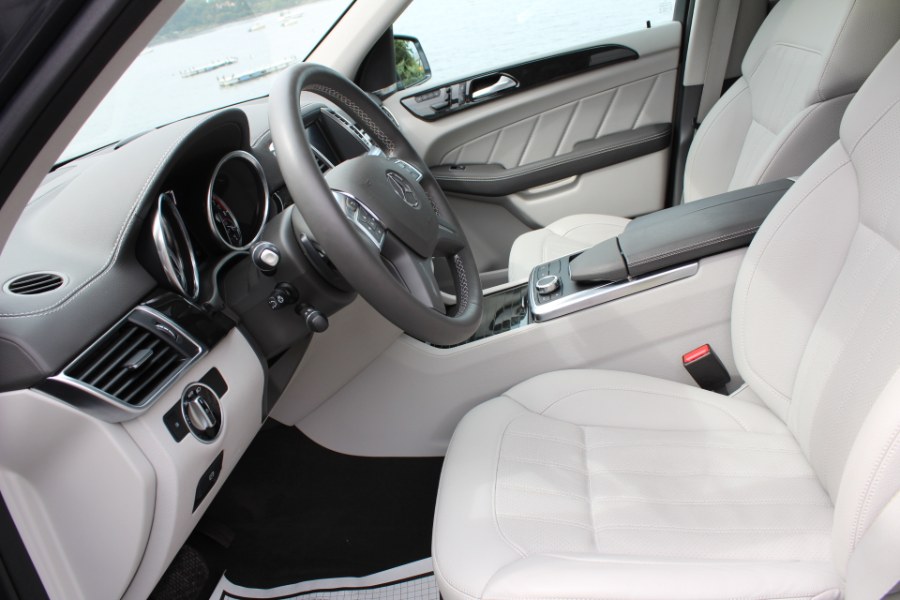 2016 Mercedes-Benz GL 4MATIC 4dr GL450, available for sale in Great Neck, New York | Great Neck Car Buyers & Sellers. Great Neck, New York 2016 Mercedes-Benz GL 4MATIC 4dr GL450, available for sale in Great Neck, New York | Great Neck Car Buyers & Sellers. Great Neck, New York