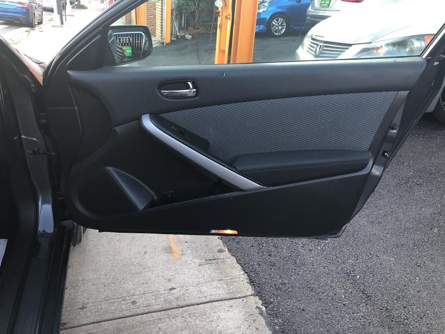 2009 Nissan Altima 2dr Cpe I4 Man 2.5 S, available for sale in Jamaica, New York | Sylhet Motors Inc.. Jamaica, New York 2009 Nissan Altima 2dr Cpe I4 Man 2.5 S, available for sale in Jamaica, New York | Sylhet Motors Inc.. Jamaica, New York