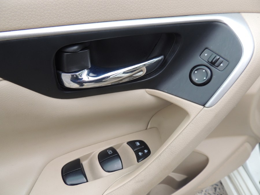 2015 Nissan Altima 4dr Sdn I4 2.5 S, available for sale in Brooklyn, New York | Carsbuck Inc.. Brooklyn, New York 2015 Nissan Altima 4dr Sdn I4 2.5 S, available for sale in Brooklyn, New York | Carsbuck Inc.. Brooklyn, New York