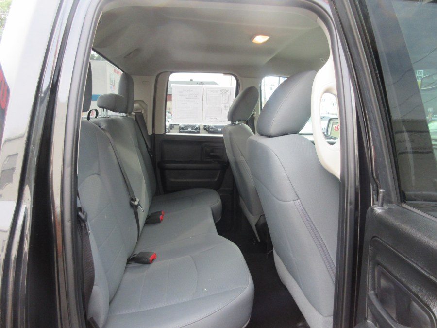 Used Ram 1500 Express 4x4 Quad Cab 6''4" Box 2018 | Route 27 Auto Mall. Linden, New Jersey Used Ram 1500 Express 4x4 Quad Cab 6''4" Box 2018 | Route 27 Auto Mall. Linden, New Jersey