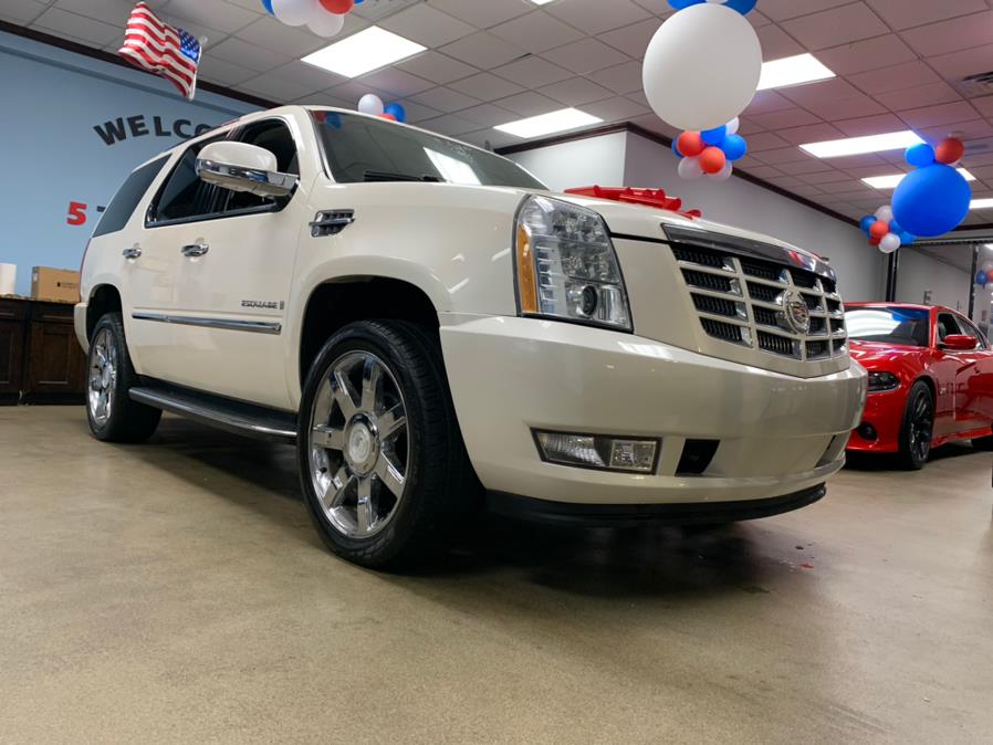 2009 Cadillac Escalade AWD 4dr, available for sale in Inwood, New York | 5 Towns Drive. Inwood, New York 2009 Cadillac Escalade AWD 4dr, available for sale in Inwood, New York | 5 Towns Drive. Inwood, New York