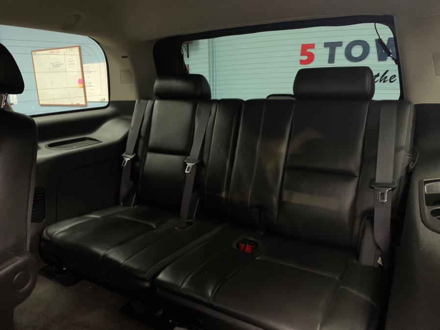 2009 Cadillac Escalade AWD 4dr, available for sale in Inwood, New York | 5 Towns Drive. Inwood, New York 2009 Cadillac Escalade AWD 4dr, available for sale in Inwood, New York | 5 Towns Drive. Inwood, New York