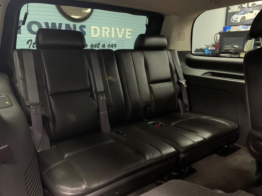 2009 Cadillac Escalade AWD 4dr, available for sale in Inwood, New York | 5 Towns Drive. Inwood, New York 2009 Cadillac Escalade AWD 4dr, available for sale in Inwood, New York | 5 Towns Drive. Inwood, New York