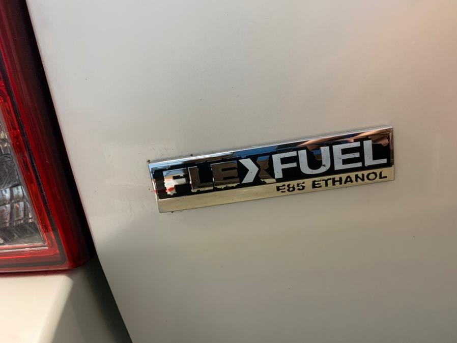 2009 Cadillac Escalade AWD 4dr, available for sale in Inwood, New York | 5 Towns Drive. Inwood, New York 2009 Cadillac Escalade AWD 4dr, available for sale in Inwood, New York | 5 Towns Drive. Inwood, New York