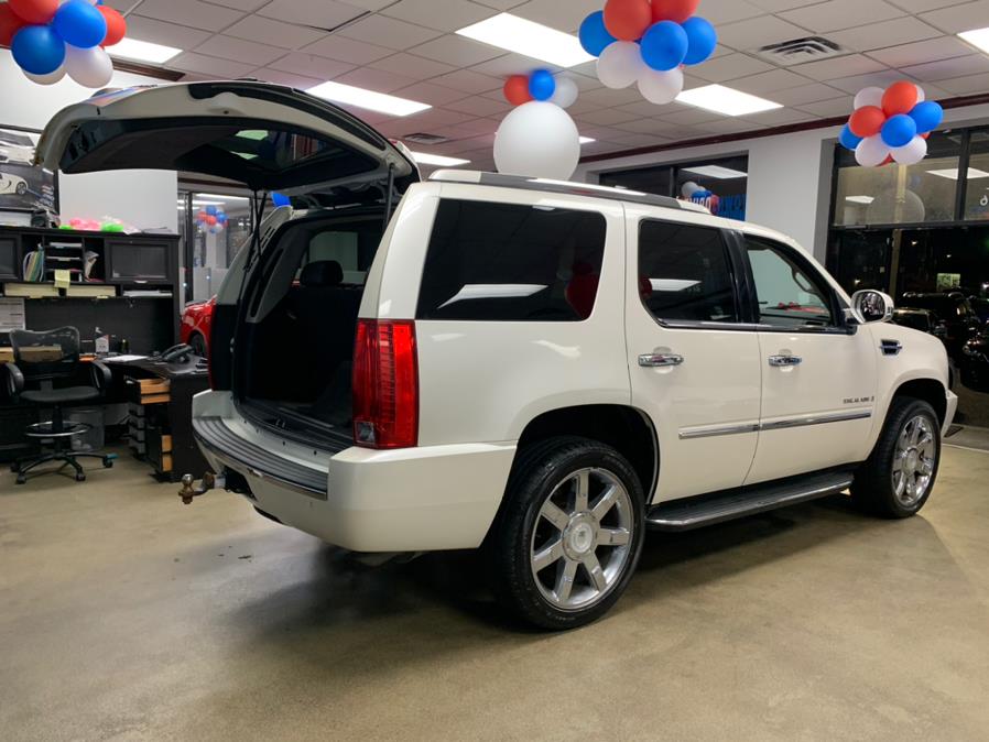 2009 Cadillac Escalade AWD 4dr, available for sale in Inwood, New York | 5 Towns Drive. Inwood, New York 2009 Cadillac Escalade AWD 4dr, available for sale in Inwood, New York | 5 Towns Drive. Inwood, New York