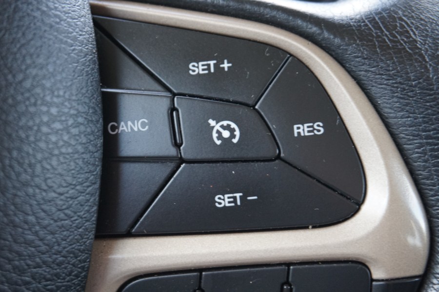 Used Jeep Renegade 4WD 4dr Latitude 2015 | Rockland Motor Company. Rockland, Maine Used Jeep Renegade 4WD 4dr Latitude 2015 | Rockland Motor Company. Rockland, Maine