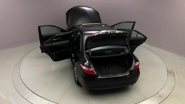 2017 Toyota Camry SE Auto, available for sale in Naugatuck, Connecticut | J&M Automotive Sls&Svc LLC. Naugatuck, Connecticut 2017 Toyota Camry SE Auto, available for sale in Naugatuck, Connecticut | J&M Automotive Sls&Svc LLC. Naugatuck, Connecticut