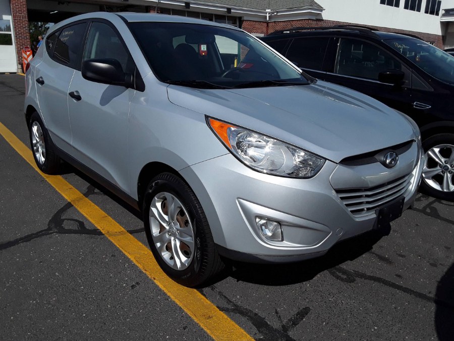 2013 Hyundai Tucson FWD 4dr Auto GL, available for sale in Manchester, Connecticut | Best Auto Sales LLC. Manchester, Connecticut 2013 Hyundai Tucson FWD 4dr Auto GL, available for sale in Manchester, Connecticut | Best Auto Sales LLC. Manchester, Connecticut