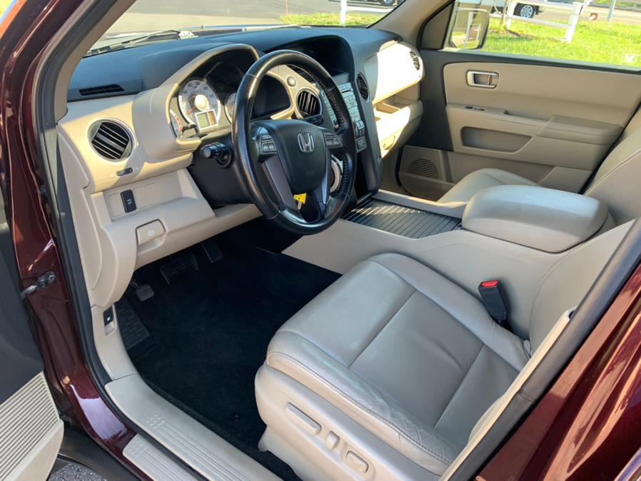 2010 Honda Pilot 4WD 4dr EX-L, available for sale in South Windsor, Connecticut | Mike And Tony Auto Sales, Inc. South Windsor, Connecticut 2010 Honda Pilot 4WD 4dr EX-L, available for sale in South Windsor, Connecticut | Mike And Tony Auto Sales, Inc. South Windsor, Connecticut