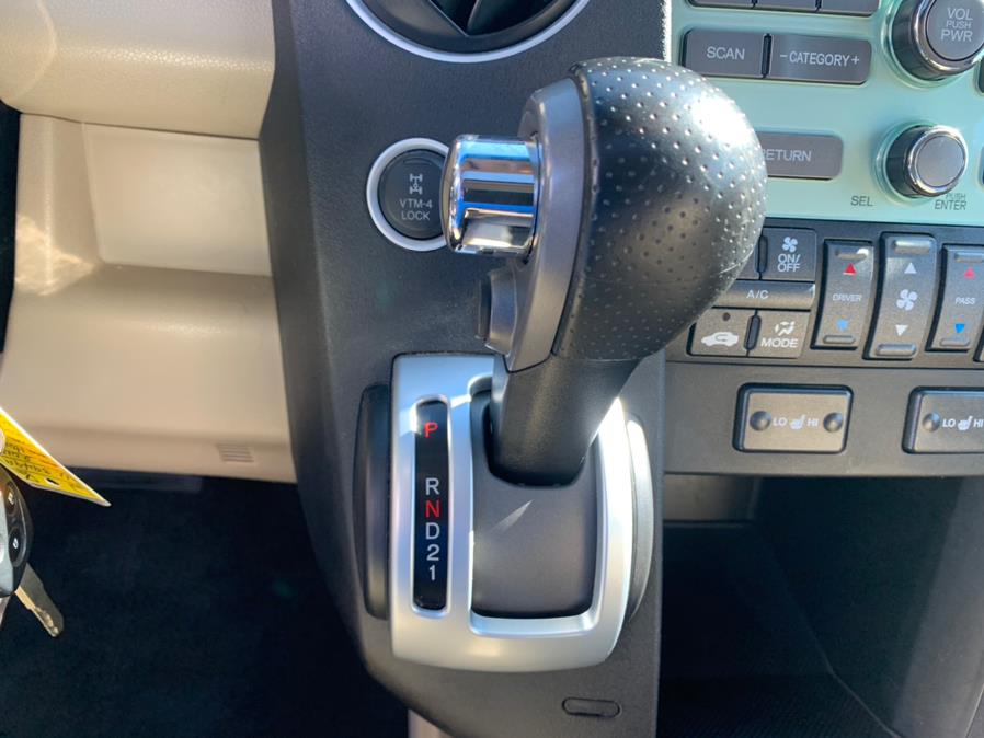 2010 Honda Pilot 4WD 4dr EX-L, available for sale in South Windsor, Connecticut | Mike And Tony Auto Sales, Inc. South Windsor, Connecticut 2010 Honda Pilot 4WD 4dr EX-L, available for sale in South Windsor, Connecticut | Mike And Tony Auto Sales, Inc. South Windsor, Connecticut