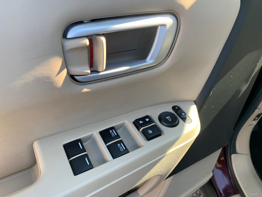 2010 Honda Pilot 4WD 4dr EX-L, available for sale in South Windsor, Connecticut | Mike And Tony Auto Sales, Inc. South Windsor, Connecticut 2010 Honda Pilot 4WD 4dr EX-L, available for sale in South Windsor, Connecticut | Mike And Tony Auto Sales, Inc. South Windsor, Connecticut