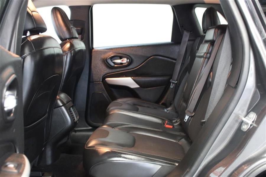 2018 Jeep Cherokee LATITUDE PLUS, available for sale in Paterson, New Jersey | Fast Track Motors. Paterson, New Jersey 2018 Jeep Cherokee LATITUDE PLUS, available for sale in Paterson, New Jersey | Fast Track Motors. Paterson, New Jersey
