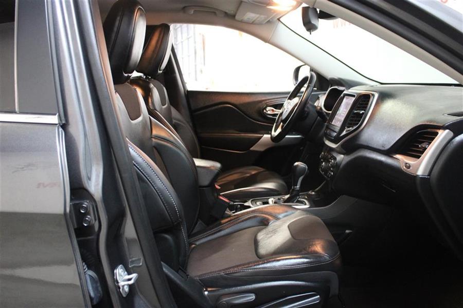 2018 Jeep Cherokee LATITUDE PLUS, available for sale in Paterson, New Jersey | Fast Track Motors. Paterson, New Jersey 2018 Jeep Cherokee LATITUDE PLUS, available for sale in Paterson, New Jersey | Fast Track Motors. Paterson, New Jersey