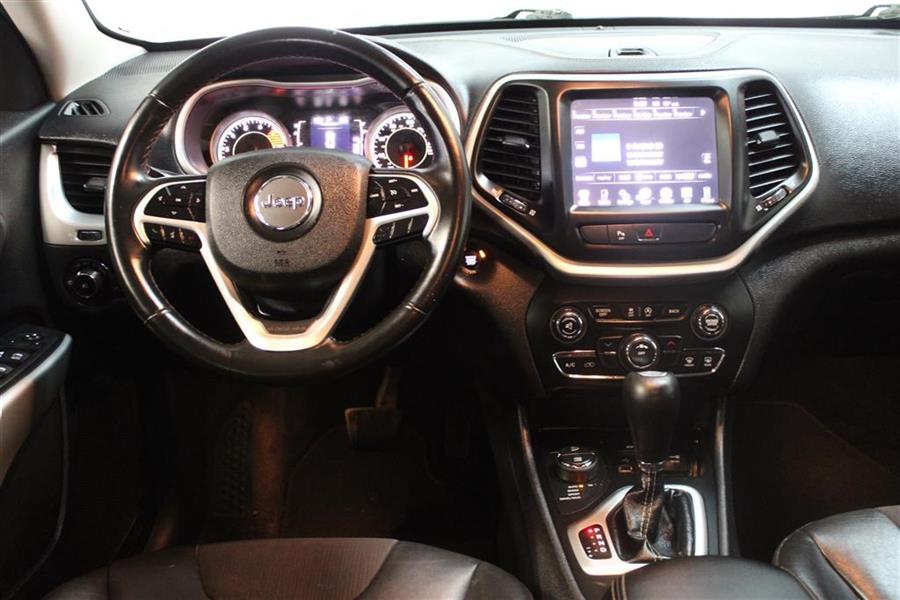 2018 Jeep Cherokee LATITUDE PLUS, available for sale in Paterson, New Jersey | Fast Track Motors. Paterson, New Jersey 2018 Jeep Cherokee LATITUDE PLUS, available for sale in Paterson, New Jersey | Fast Track Motors. Paterson, New Jersey