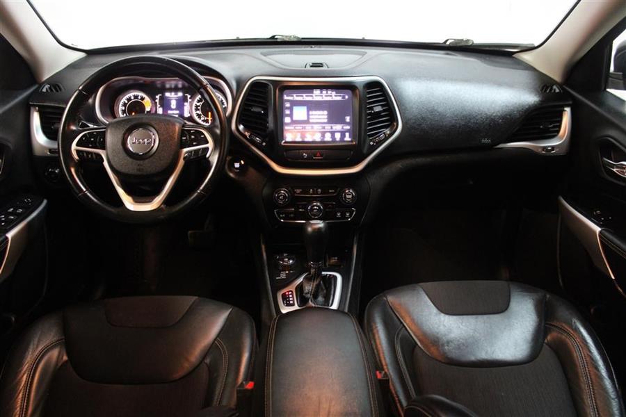 2018 Jeep Cherokee LATITUDE PLUS, available for sale in Paterson, New Jersey | Fast Track Motors. Paterson, New Jersey 2018 Jeep Cherokee LATITUDE PLUS, available for sale in Paterson, New Jersey | Fast Track Motors. Paterson, New Jersey