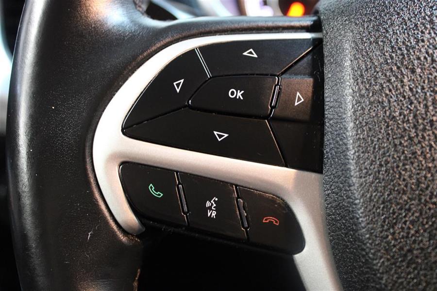 2018 Jeep Cherokee LATITUDE PLUS, available for sale in Paterson, New Jersey | Fast Track Motors. Paterson, New Jersey 2018 Jeep Cherokee LATITUDE PLUS, available for sale in Paterson, New Jersey | Fast Track Motors. Paterson, New Jersey