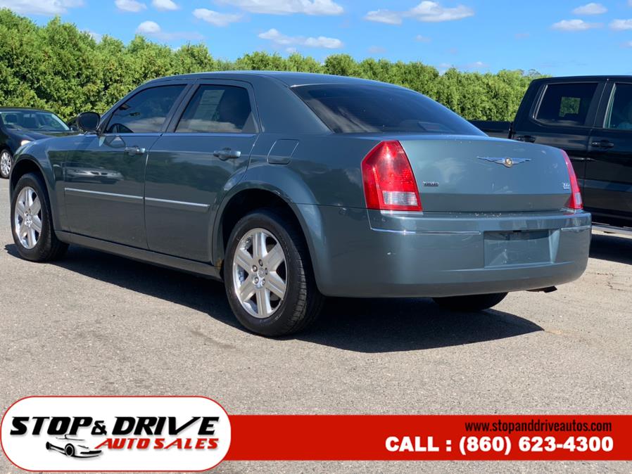 2006 Chrysler 300 4dr Sdn 300 Touring AWD, available for sale in East Windsor, Connecticut | Stop & Drive Auto Sales. East Windsor, Connecticut 2006 Chrysler 300 4dr Sdn 300 Touring AWD, available for sale in East Windsor, Connecticut | Stop & Drive Auto Sales. East Windsor, Connecticut