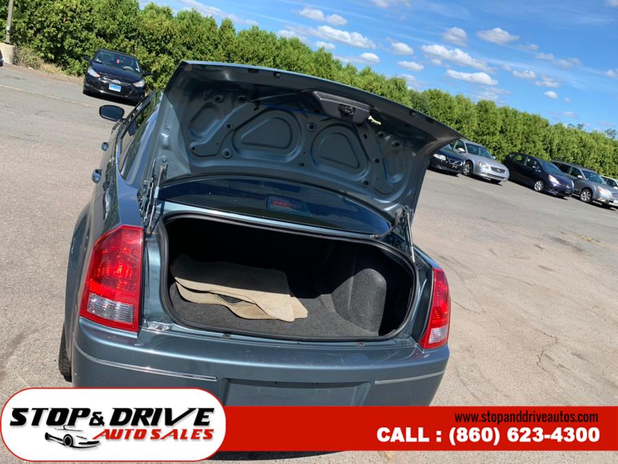 2006 Chrysler 300 4dr Sdn 300 Touring AWD, available for sale in East Windsor, Connecticut | Stop & Drive Auto Sales. East Windsor, Connecticut 2006 Chrysler 300 4dr Sdn 300 Touring AWD, available for sale in East Windsor, Connecticut | Stop & Drive Auto Sales. East Windsor, Connecticut