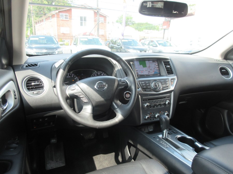 2019 Nissan Pathfinder FWD SL, available for sale in Linden, New Jersey | Route 27 Auto Mall. Linden, New Jersey 2019 Nissan Pathfinder FWD SL, available for sale in Linden, New Jersey | Route 27 Auto Mall. Linden, New Jersey