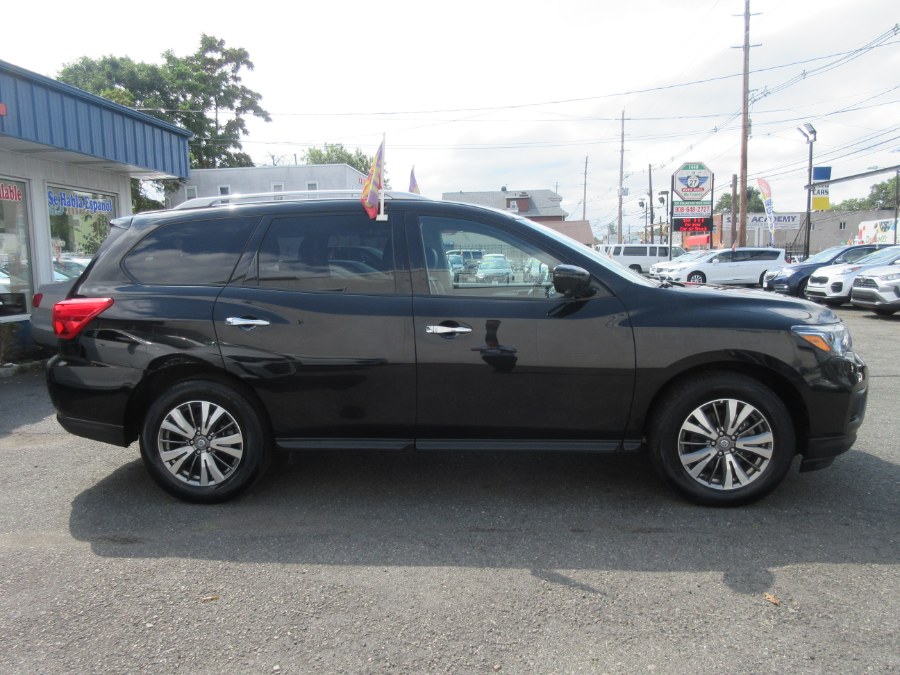 2019 Nissan Pathfinder FWD SL, available for sale in Linden, New Jersey | Route 27 Auto Mall. Linden, New Jersey 2019 Nissan Pathfinder FWD SL, available for sale in Linden, New Jersey | Route 27 Auto Mall. Linden, New Jersey
