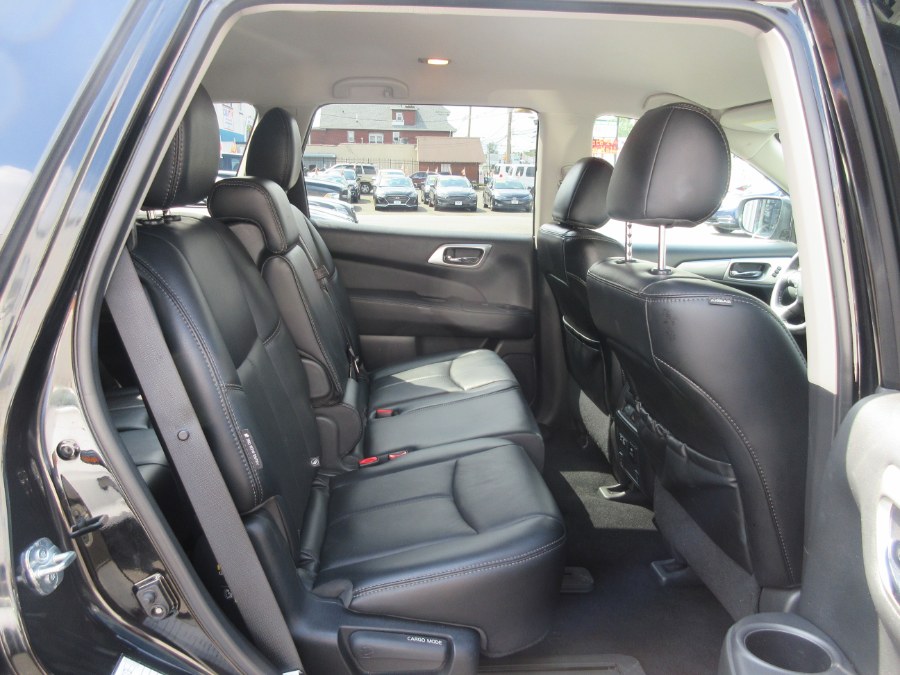 2019 Nissan Pathfinder FWD SL, available for sale in Linden, New Jersey | Route 27 Auto Mall. Linden, New Jersey 2019 Nissan Pathfinder FWD SL, available for sale in Linden, New Jersey | Route 27 Auto Mall. Linden, New Jersey