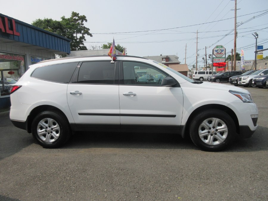 2017 Chevrolet Traverse AWD 4dr LS, available for sale in Linden, New Jersey | Route 27 Auto Mall. Linden, New Jersey 2017 Chevrolet Traverse AWD 4dr LS, available for sale in Linden, New Jersey | Route 27 Auto Mall. Linden, New Jersey