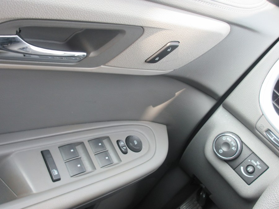 2017 Chevrolet Traverse AWD 4dr LS, available for sale in Linden, New Jersey | Route 27 Auto Mall. Linden, New Jersey 2017 Chevrolet Traverse AWD 4dr LS, available for sale in Linden, New Jersey | Route 27 Auto Mall. Linden, New Jersey