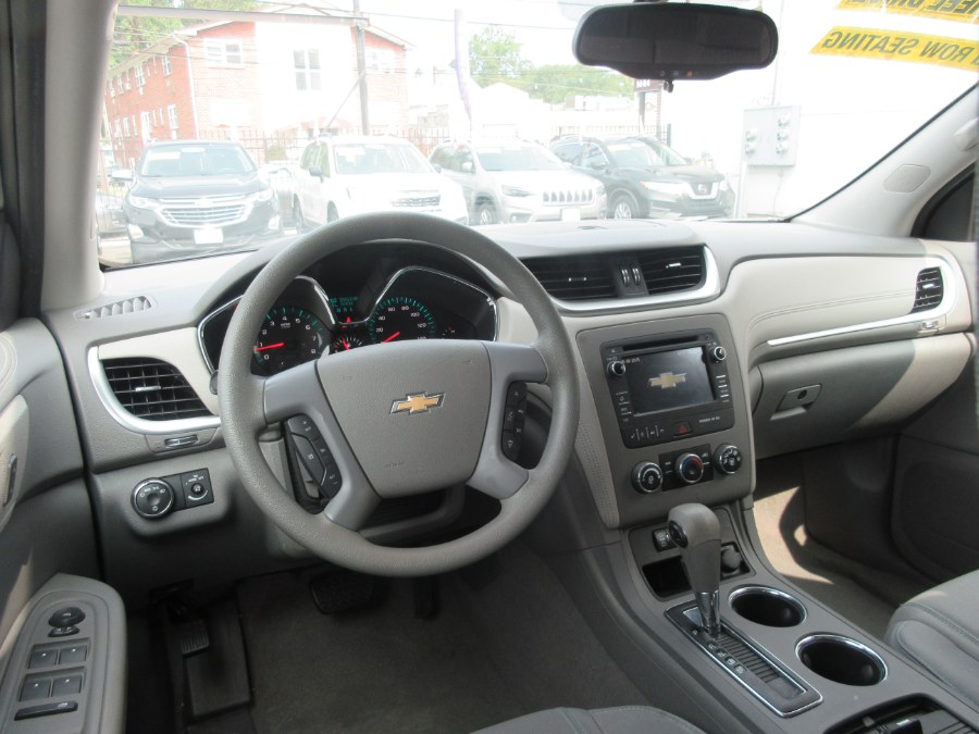 2017 Chevrolet Traverse AWD 4dr LS, available for sale in Linden, New Jersey | Route 27 Auto Mall. Linden, New Jersey 2017 Chevrolet Traverse AWD 4dr LS, available for sale in Linden, New Jersey | Route 27 Auto Mall. Linden, New Jersey