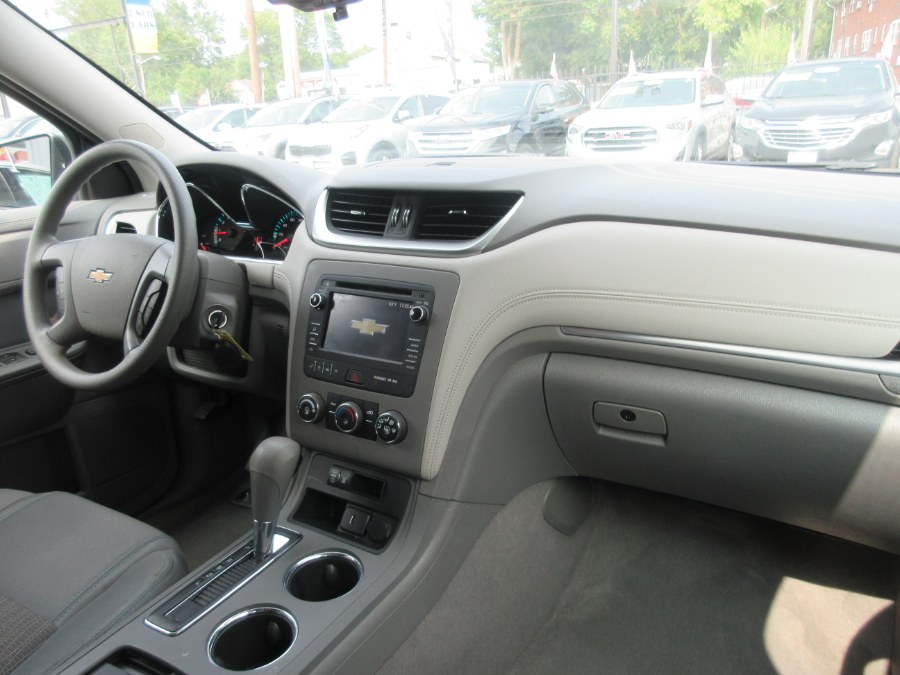 2017 Chevrolet Traverse AWD 4dr LS, available for sale in Linden, New Jersey | Route 27 Auto Mall. Linden, New Jersey 2017 Chevrolet Traverse AWD 4dr LS, available for sale in Linden, New Jersey | Route 27 Auto Mall. Linden, New Jersey