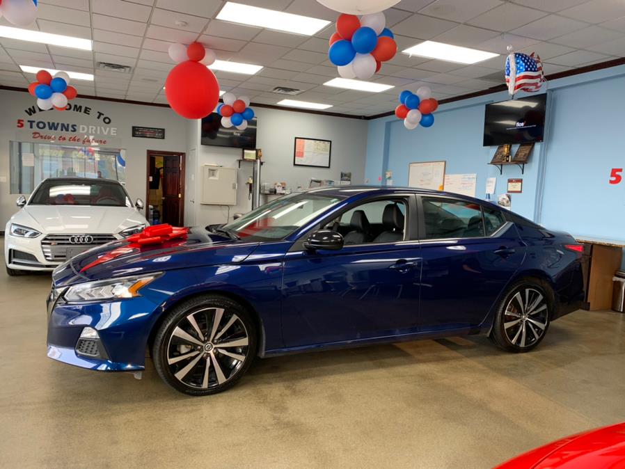 2019 Nissan Altima SR 2.5 SR Sedan, available for sale in Inwood, New York | 5 Towns Drive. Inwood, New York 2019 Nissan Altima SR 2.5 SR Sedan, available for sale in Inwood, New York | 5 Towns Drive. Inwood, New York