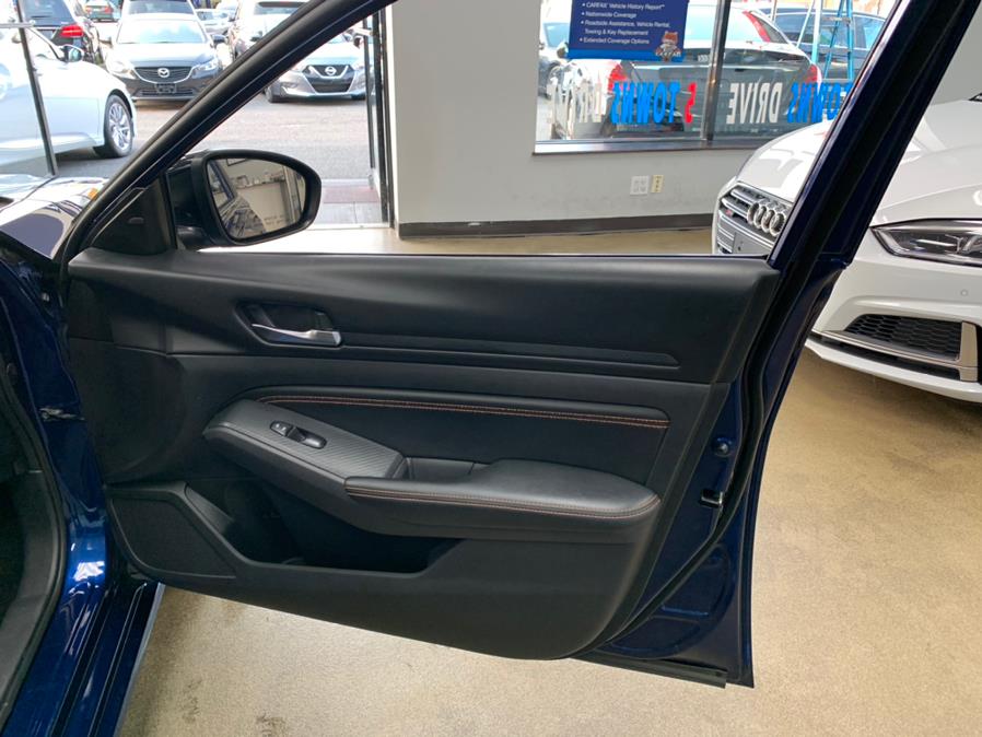 2019 Nissan Altima SR 2.5 SR Sedan, available for sale in Inwood, New York | 5 Towns Drive. Inwood, New York 2019 Nissan Altima SR 2.5 SR Sedan, available for sale in Inwood, New York | 5 Towns Drive. Inwood, New York