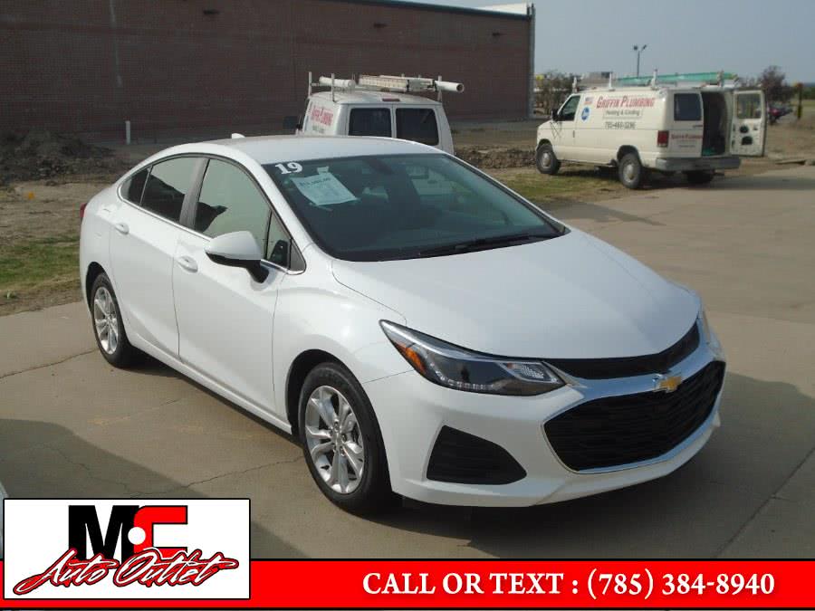 2019 Chevrolet Cruze 4dr Sdn LT, available for sale in Colby, Kansas | M C Auto Outlet Inc. Colby, Kansas 2019 Chevrolet Cruze 4dr Sdn LT, available for sale in Colby, Kansas | M C Auto Outlet Inc. Colby, Kansas