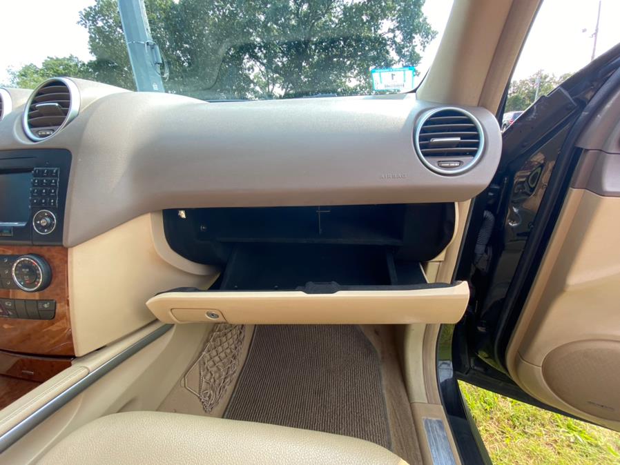 2008 Mercedes-Benz M-Class 4MATIC 4dr 3.5L, available for sale in Wallingford, Connecticut | Vertucci Automotive Inc. Wallingford, Connecticut 2008 Mercedes-Benz M-Class 4MATIC 4dr 3.5L, available for sale in Wallingford, Connecticut | Vertucci Automotive Inc. Wallingford, Connecticut