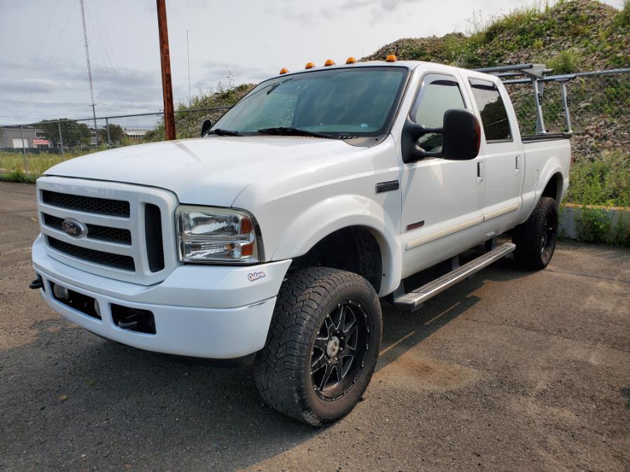 2005 Ford Super Duty F-250 Crew Cab 156" XLT 4WD, available for sale in Shelton, Connecticut | Center Motorsports LLC. Shelton, Connecticut