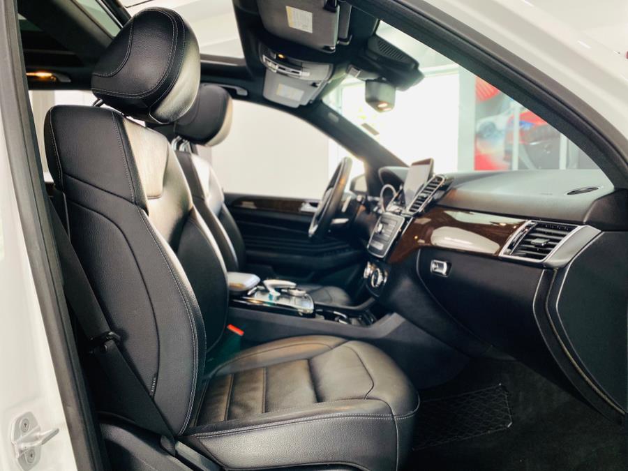 Used Mercedes-Benz GLE GLE350 4MATIC SUV 2017 | Luxury Motor Club. Franklin Square, New York Used Mercedes-Benz GLE GLE350 4MATIC SUV 2017 | Luxury Motor Club. Franklin Square, New York