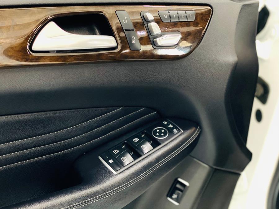 Used Mercedes-Benz GLE GLE350 4MATIC SUV 2017 | Luxury Motor Club. Franklin Square, New York Used Mercedes-Benz GLE GLE350 4MATIC SUV 2017 | Luxury Motor Club. Franklin Square, New York