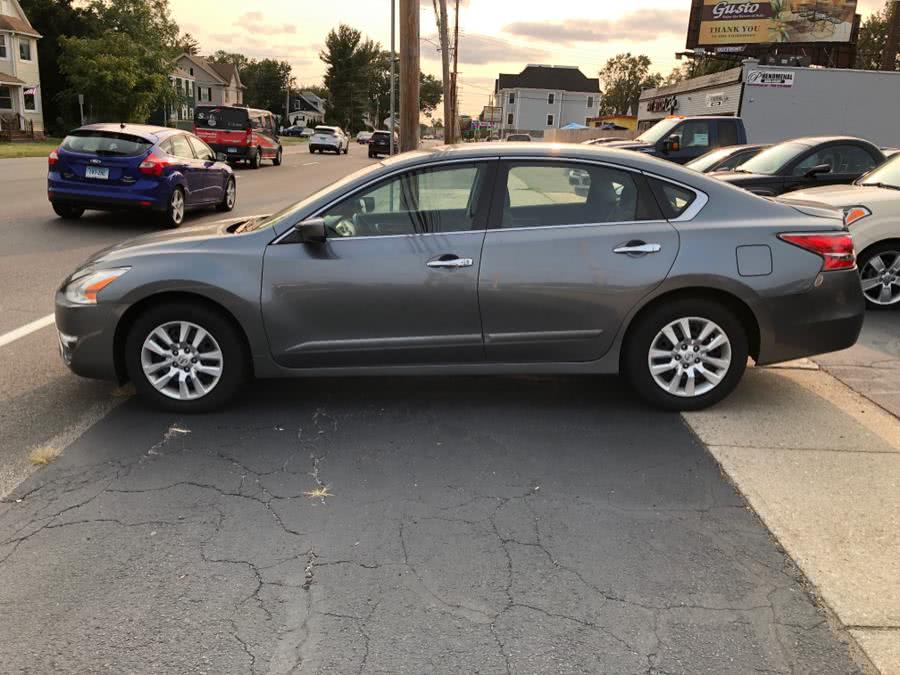 2014 Nissan Altima 4dr Sdn I4 2.5 S, available for sale in Milford, Connecticut | Village Auto Sales. Milford, Connecticut