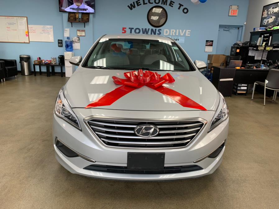 2017 Hyundai Sonata SE 2.4L, available for sale in Inwood, New York | 5 Towns Drive. Inwood, New York 2017 Hyundai Sonata SE 2.4L, available for sale in Inwood, New York | 5 Towns Drive. Inwood, New York