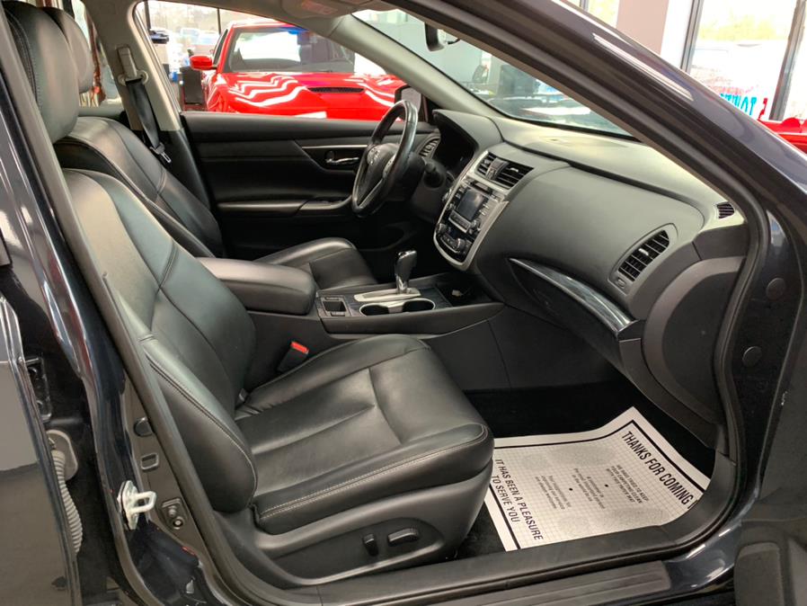 2018 Nissan Altima 2.5 SL Sedan, available for sale in Inwood, New York | 5 Towns Drive. Inwood, New York 2018 Nissan Altima 2.5 SL Sedan, available for sale in Inwood, New York | 5 Towns Drive. Inwood, New York