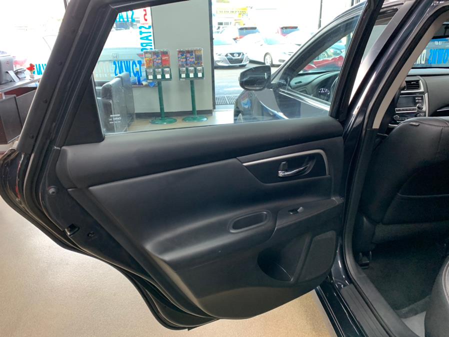 2018 Nissan Altima 2.5 SL Sedan, available for sale in Inwood, New York | 5 Towns Drive. Inwood, New York 2018 Nissan Altima 2.5 SL Sedan, available for sale in Inwood, New York | 5 Towns Drive. Inwood, New York
