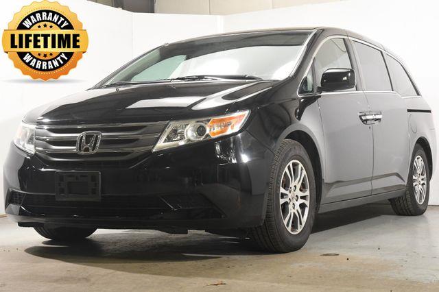 The 2013 Honda Odyssey EX photos