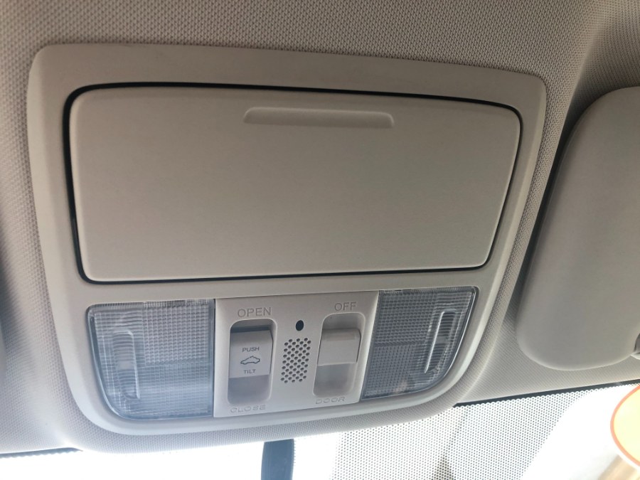 2013 Honda CR-V AWD 5dr EX-L w/Navi, available for sale in Bristol, Connecticut | Bristol Auto Center LLC. Bristol, Connecticut 2013 Honda CR-V AWD 5dr EX-L w/Navi, available for sale in Bristol, Connecticut | Bristol Auto Center LLC. Bristol, Connecticut