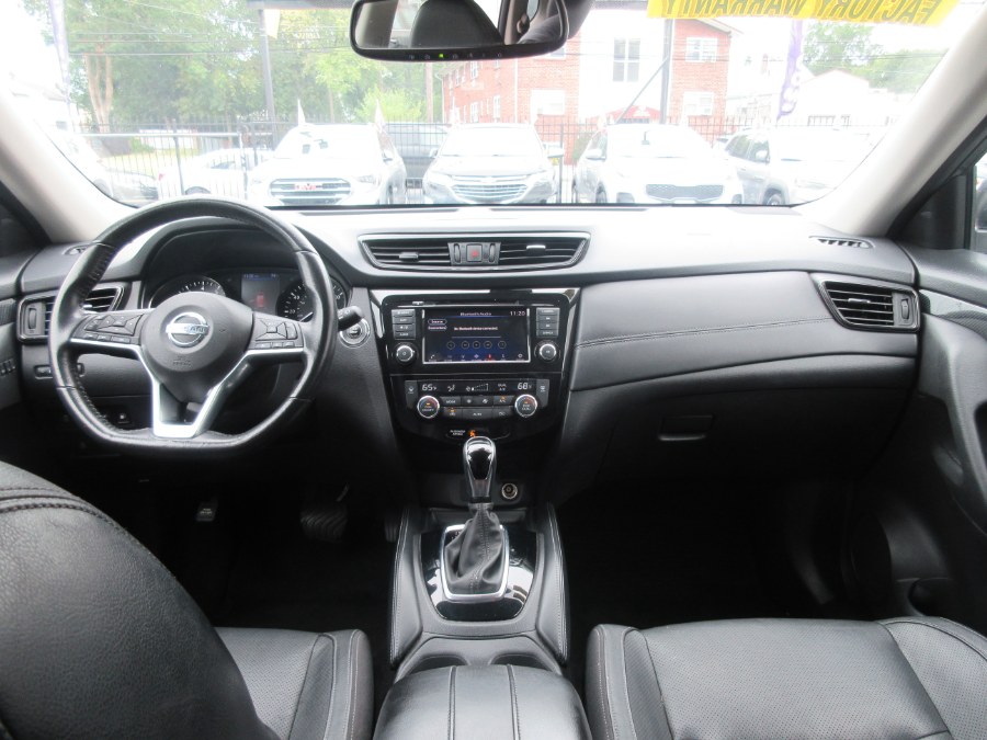 2018 Nissan Rogue FWD SL, available for sale in Linden, New Jersey | Route 27 Auto Mall. Linden, New Jersey 2018 Nissan Rogue FWD SL, available for sale in Linden, New Jersey | Route 27 Auto Mall. Linden, New Jersey