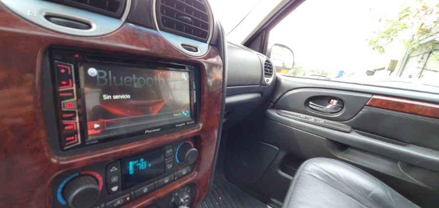Used GMC Envoy 4dr 4WD SLT 2005 | Rubber Bros Auto World. Brooklyn, New York Used GMC Envoy 4dr 4WD SLT 2005 | Rubber Bros Auto World. Brooklyn, New York